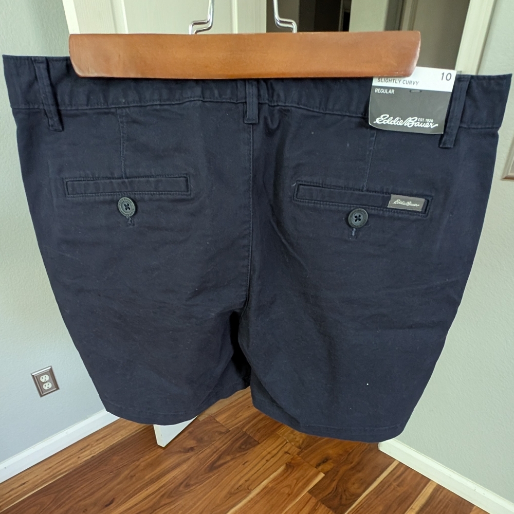 Eddie Bauer Stretch Collection Legend Wash 5" Shorts Size 10 Nwt ❤️